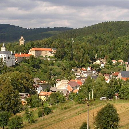 Hotel Ruze Rožmberk nad Vltavou Exteriör bild