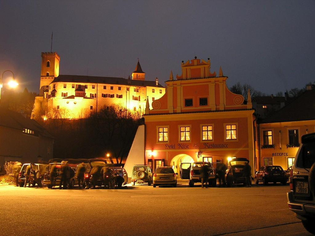 Hotel Ruze Rožmberk nad Vltavou Exteriör bild