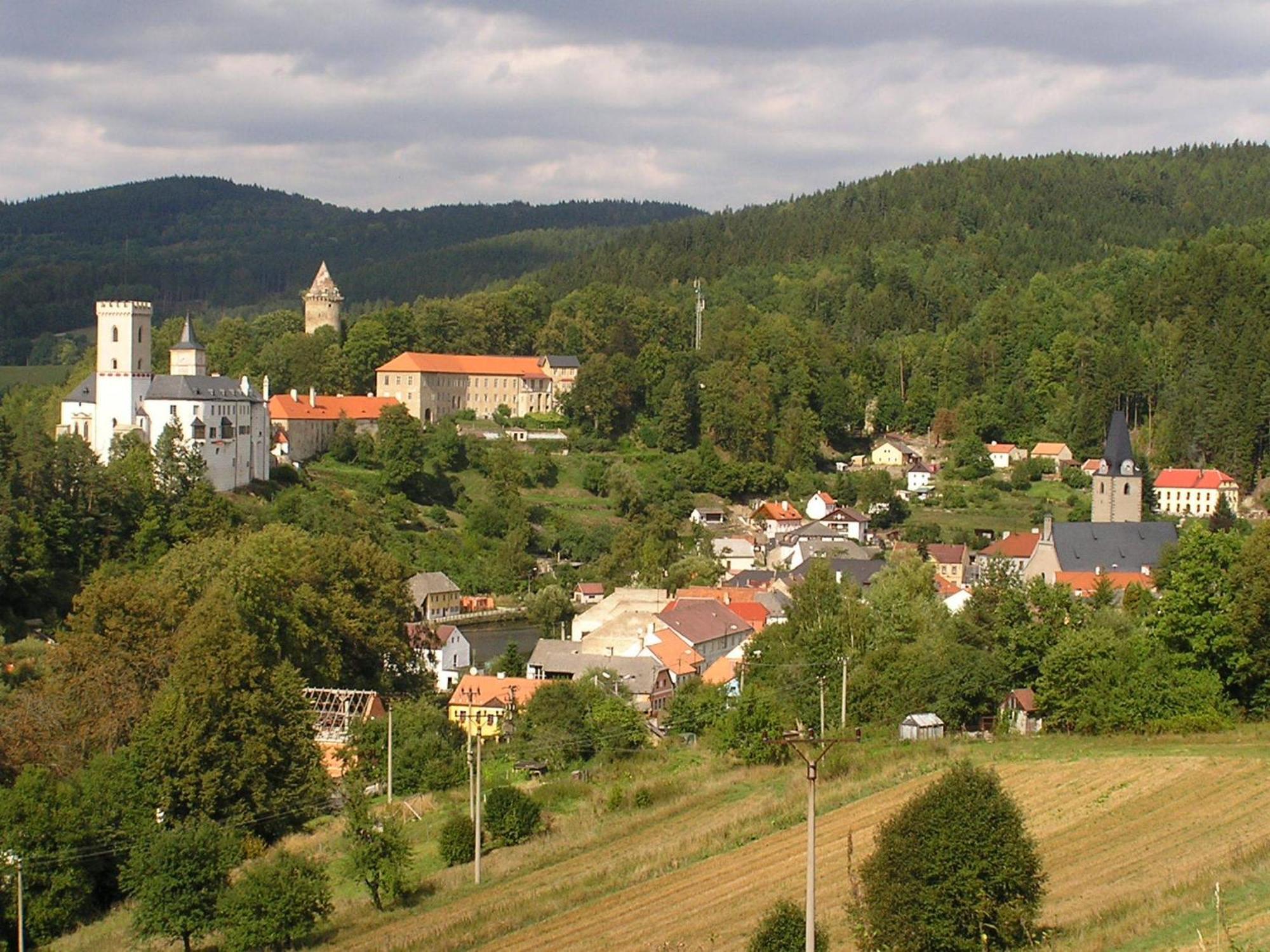 Hotel Ruze Rožmberk nad Vltavou Exteriör bild
