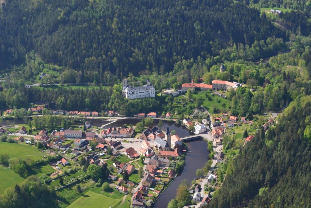 Hotel Ruze Rožmberk nad Vltavou Exteriör bild