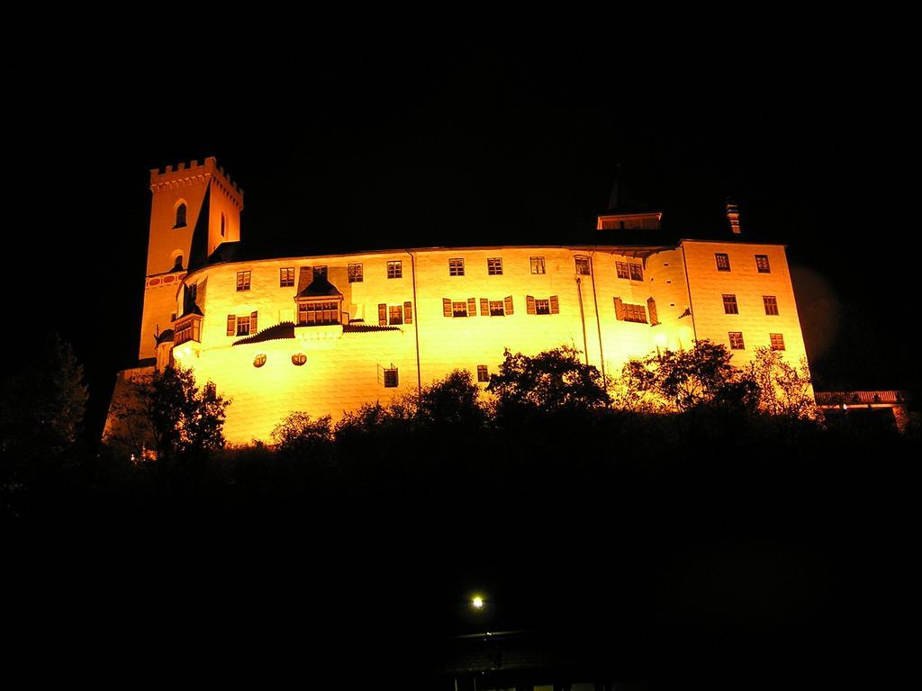 Hotel Ruze Rožmberk nad Vltavou Exteriör bild
